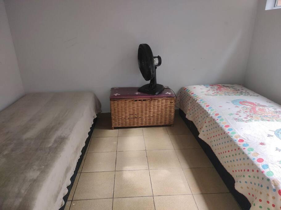 Casa De 2 Qts Perto Estacao