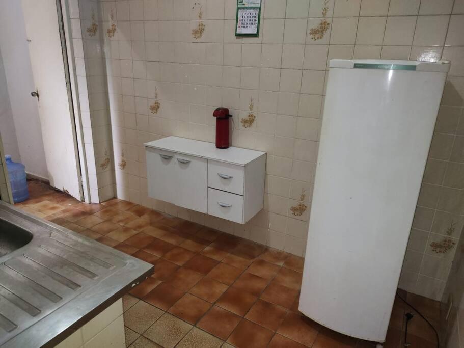 Pousada Casa De 2 Qts Perto Estacao *